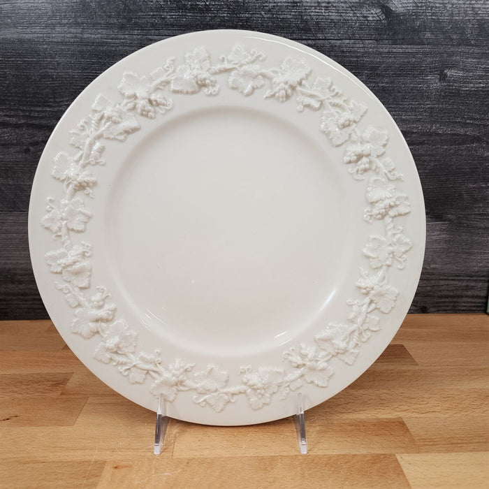 Wedgwood Cream 4 Dinner Plate Set Queens Ware 2" Embossed Rim Etruria Barlaston
