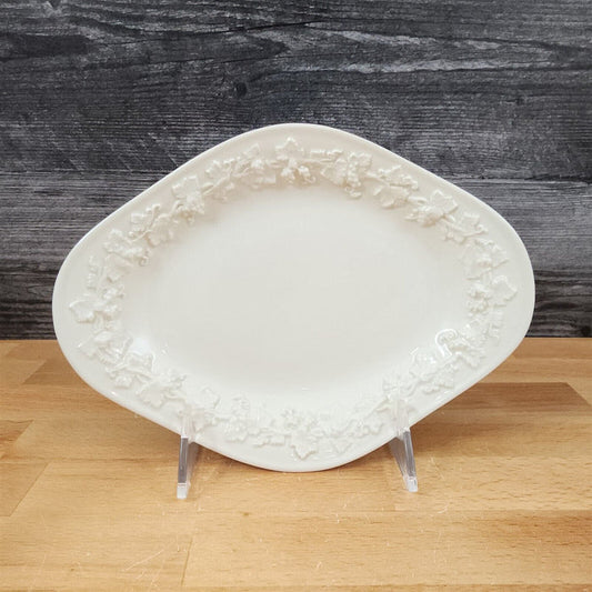 Wedgwood Cream Relish Gravy Under Plate Queens Ware Embossed Etruria Barlaston