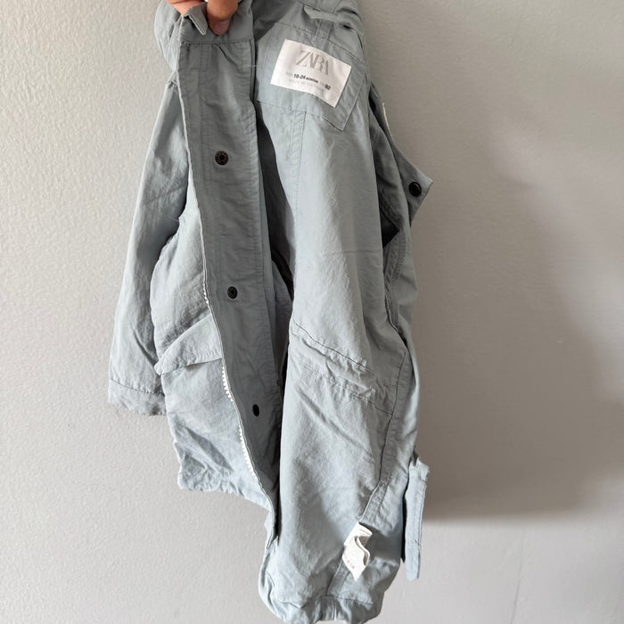 Zara /  Smokey blue windbreaker / 18-24M